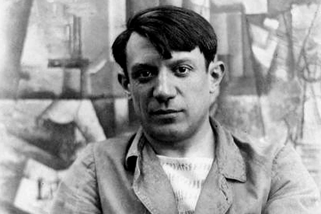 Pablo Picasso photo taken in 1912